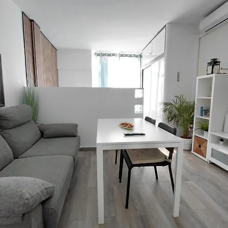 Torremolinos Beach Apartmán *