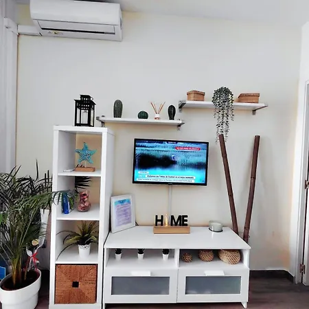 شقة Torremolinos Beach *