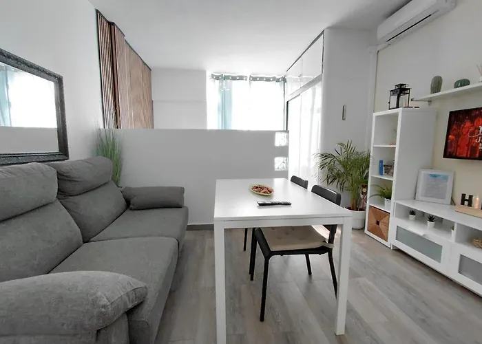 Torremolinos Beach Apartment *